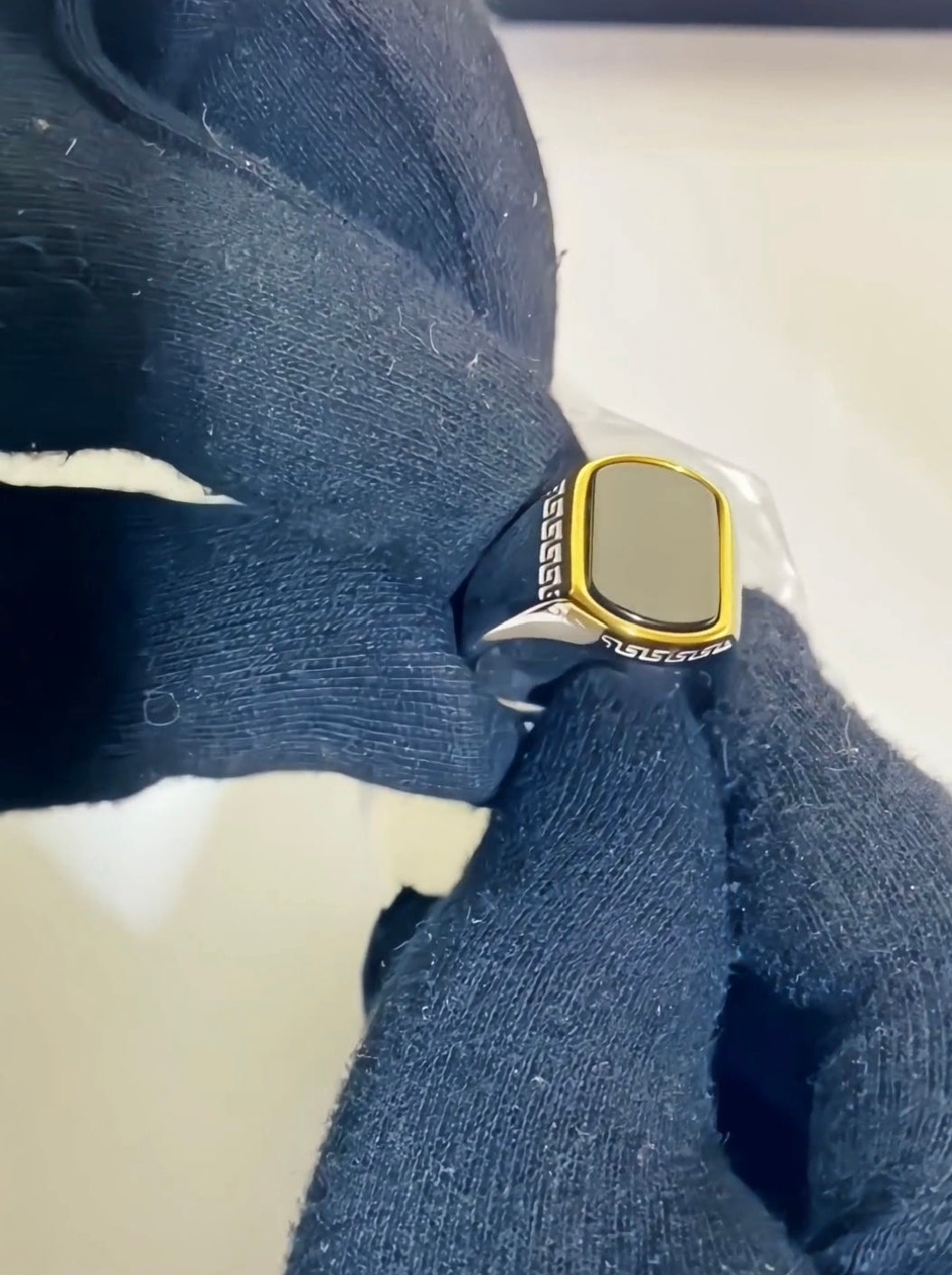 Offer on silver Italian ring